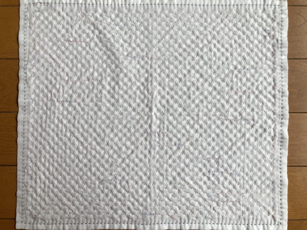 刺し子クロス方眼応用くぐり刺し 波の裏側