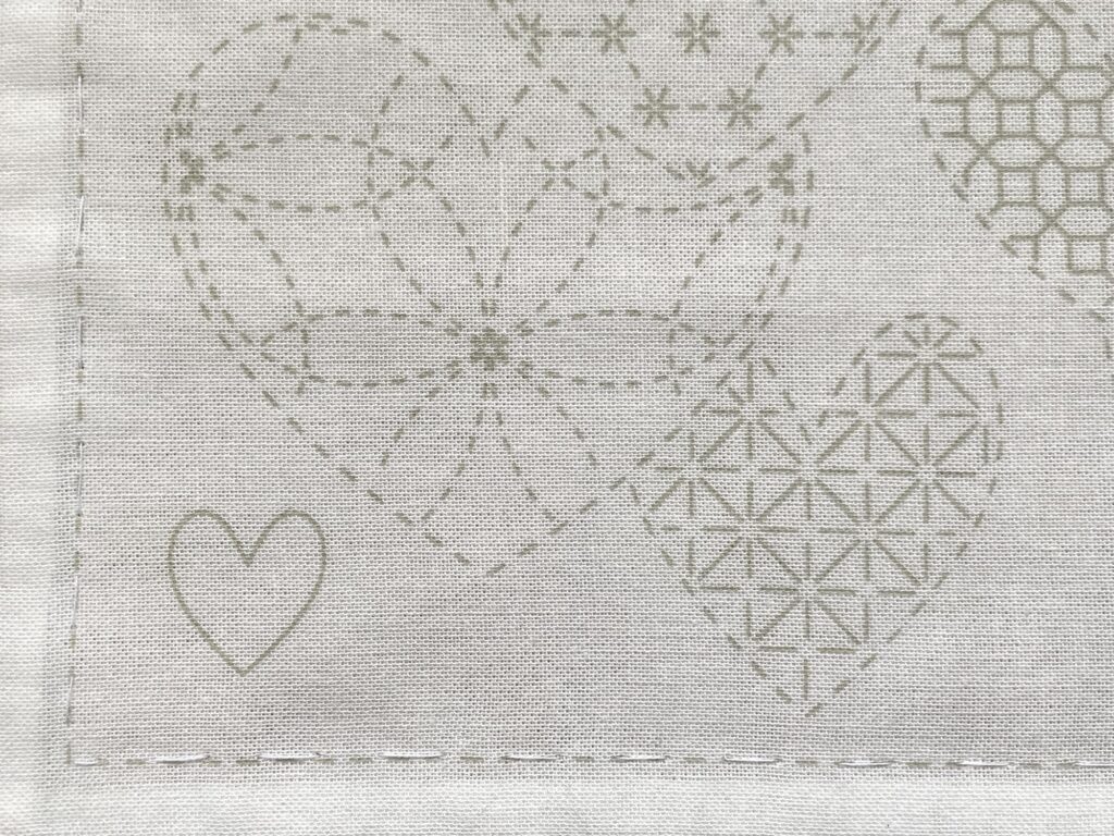 刺し子の花ふきん～寄せ模様ハート