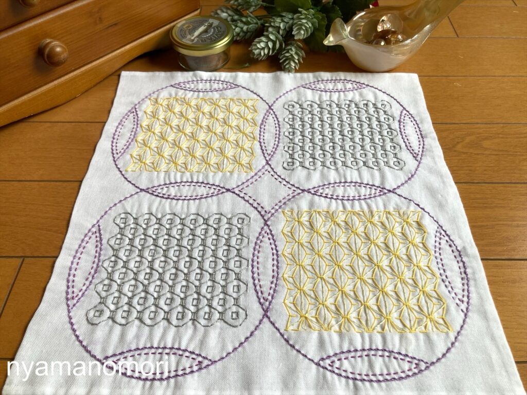 くぐり刺しの花ふきん～麻の葉と銭刺し