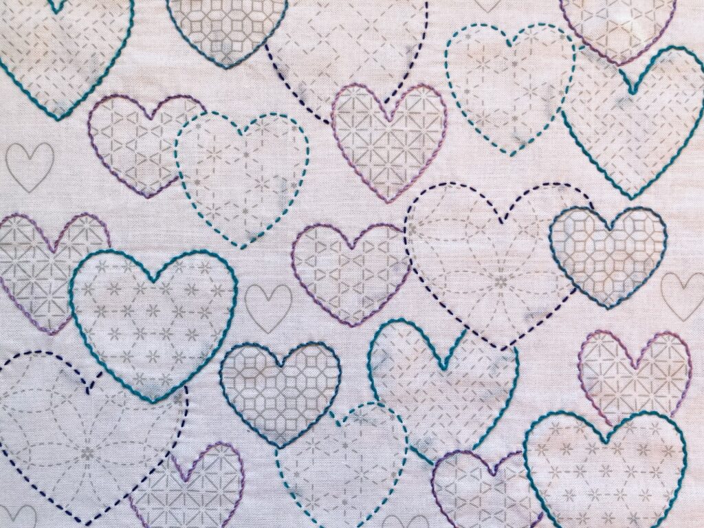 刺し子の花ふきん～寄せ模様ハート