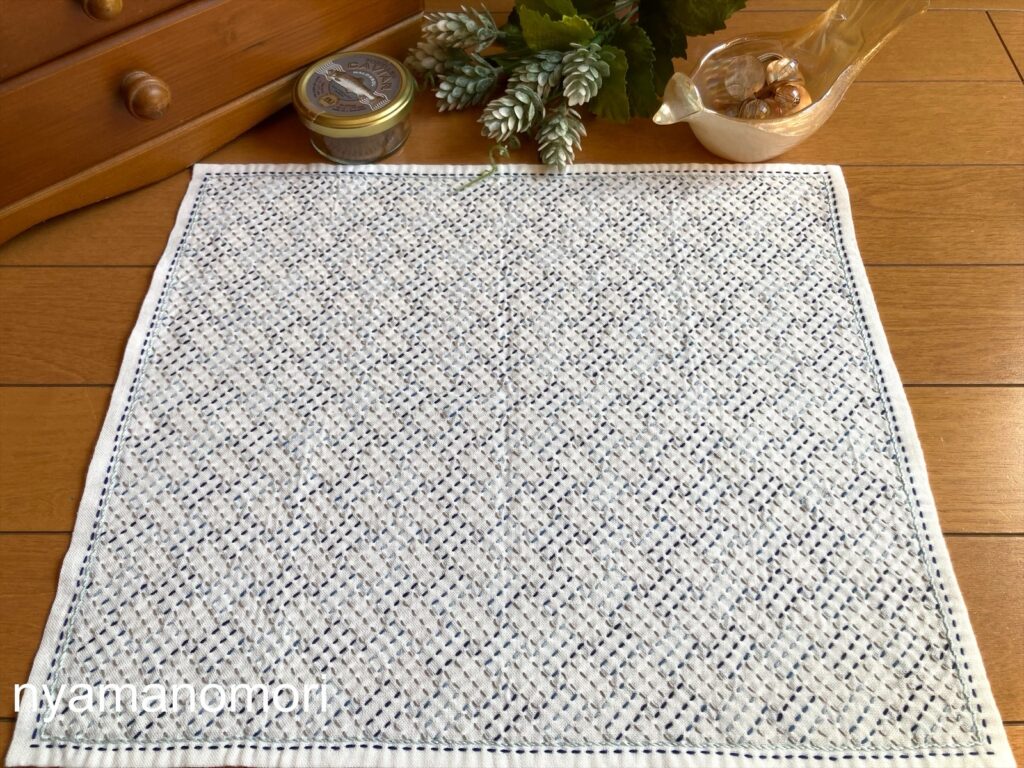 刺し子～網代の花ふきん