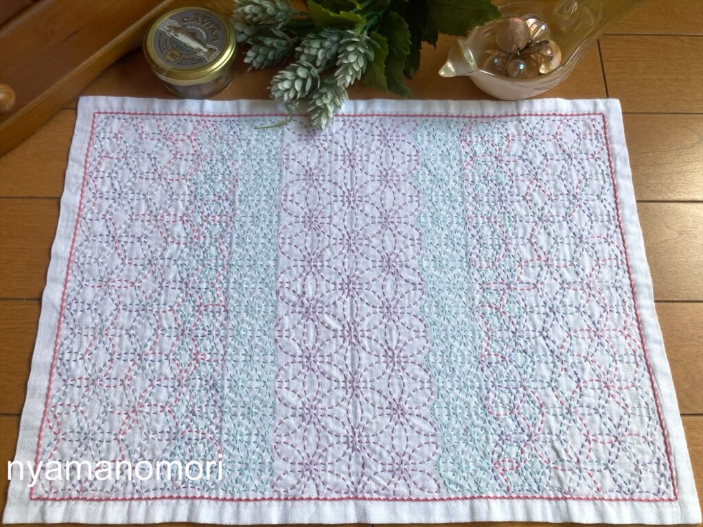 刺し子のランチョンマット 花合わせ