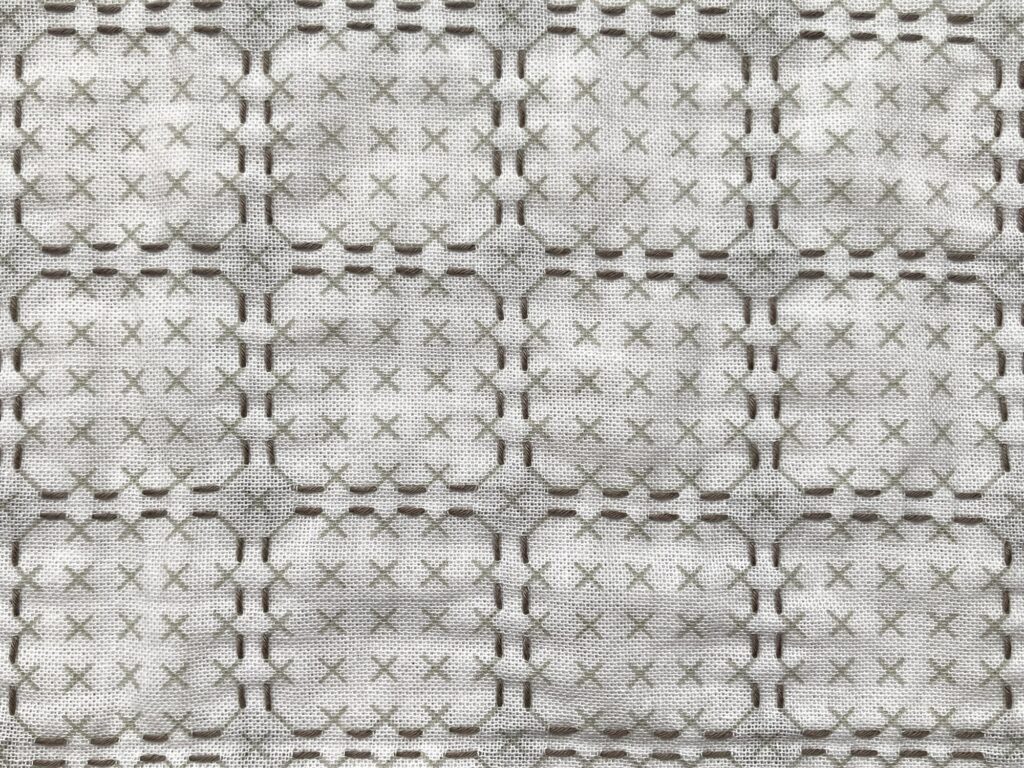 刺し子の花ふきんクラッカー