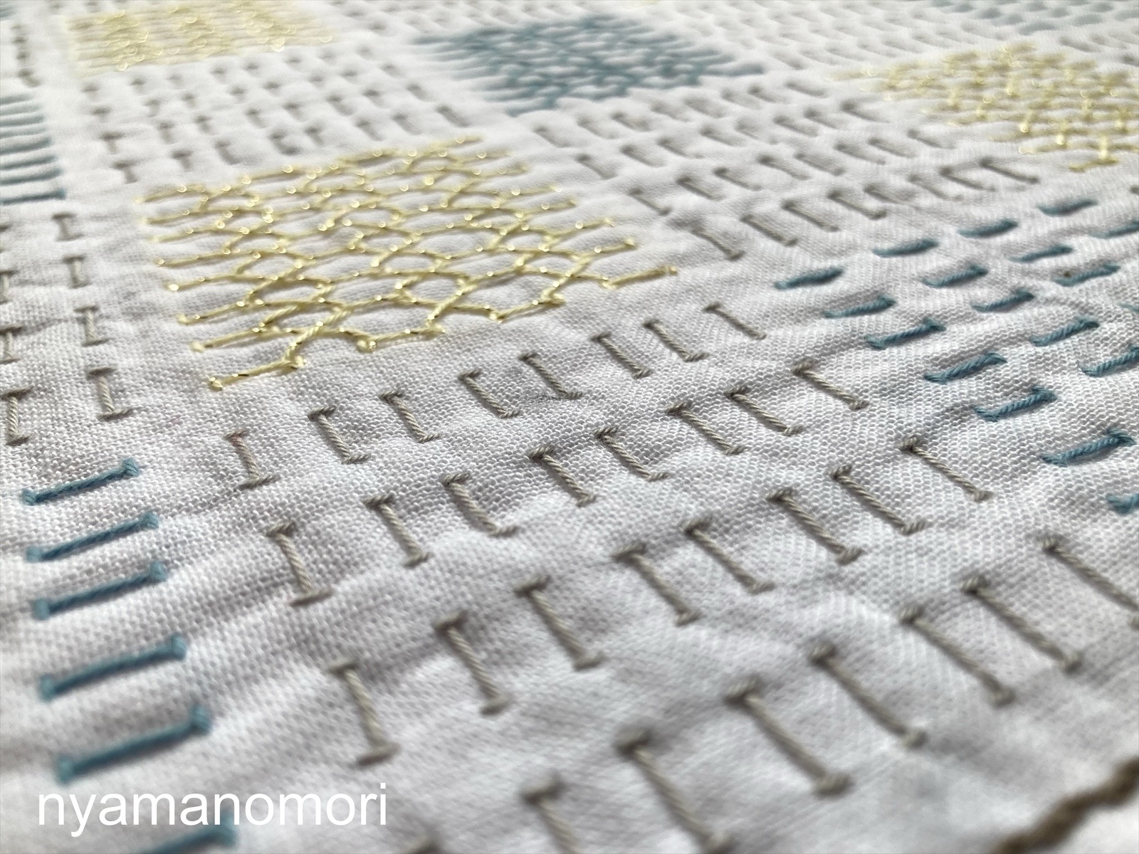 刺し子の花ふきん積み木